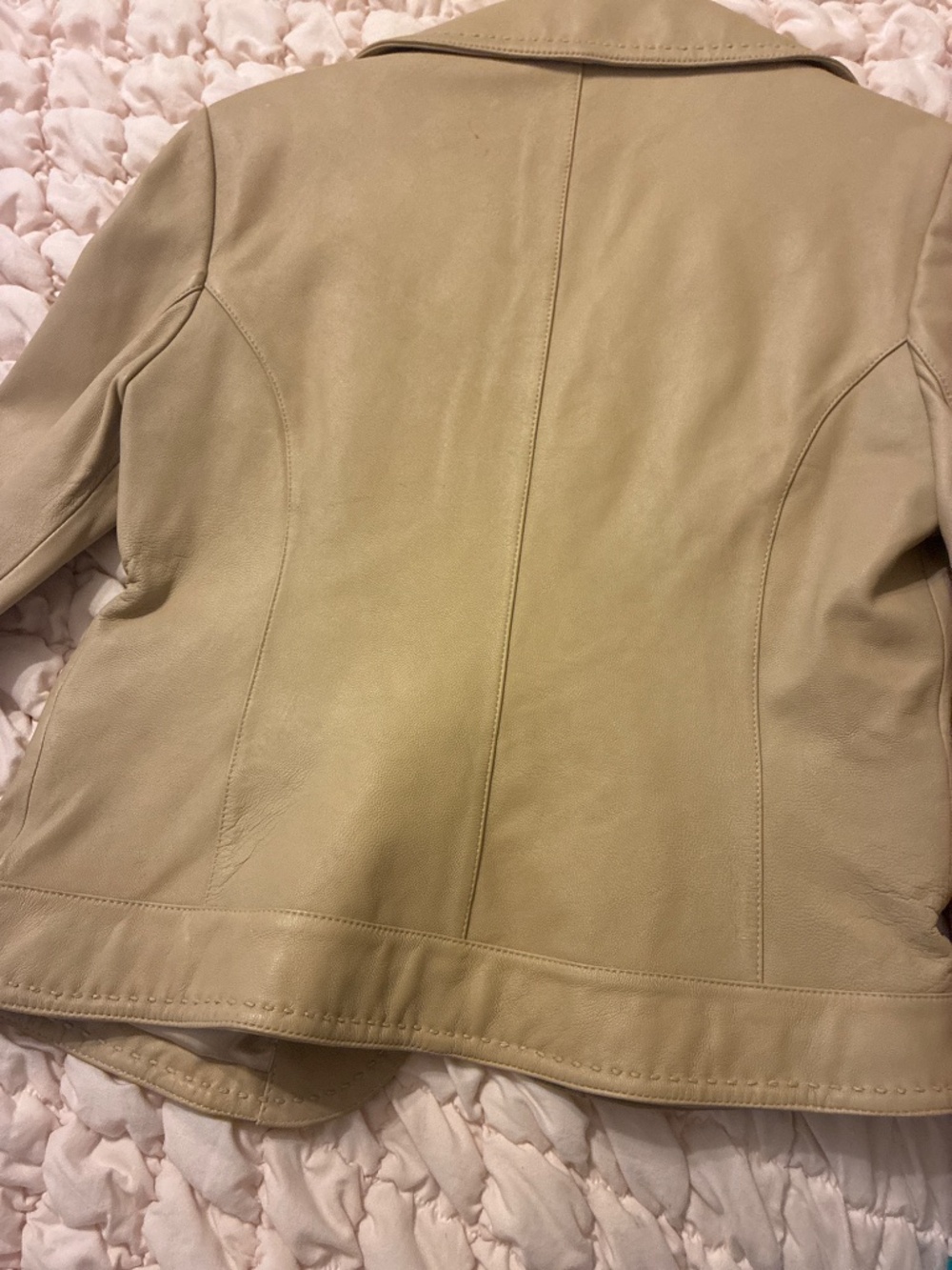Leather jacket - Picture 3 of 3